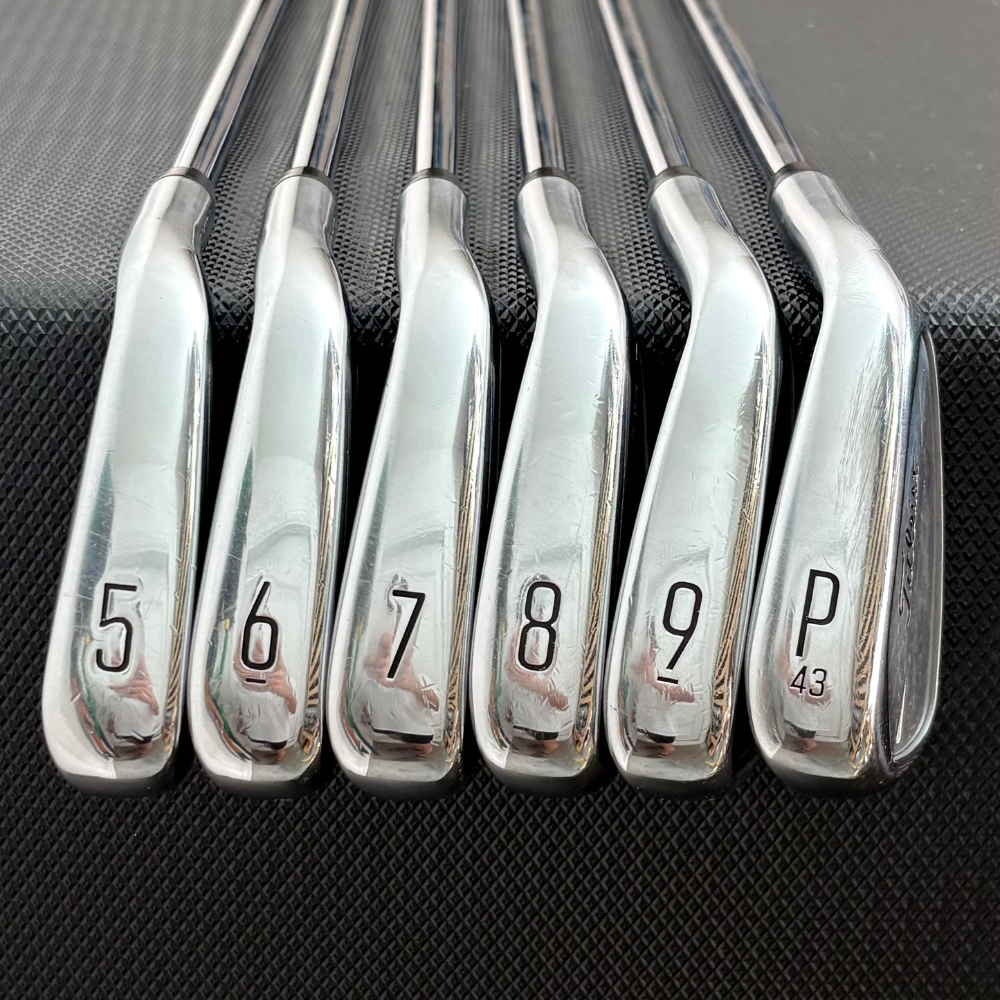 TITLEIST T200 2023 IRON SET