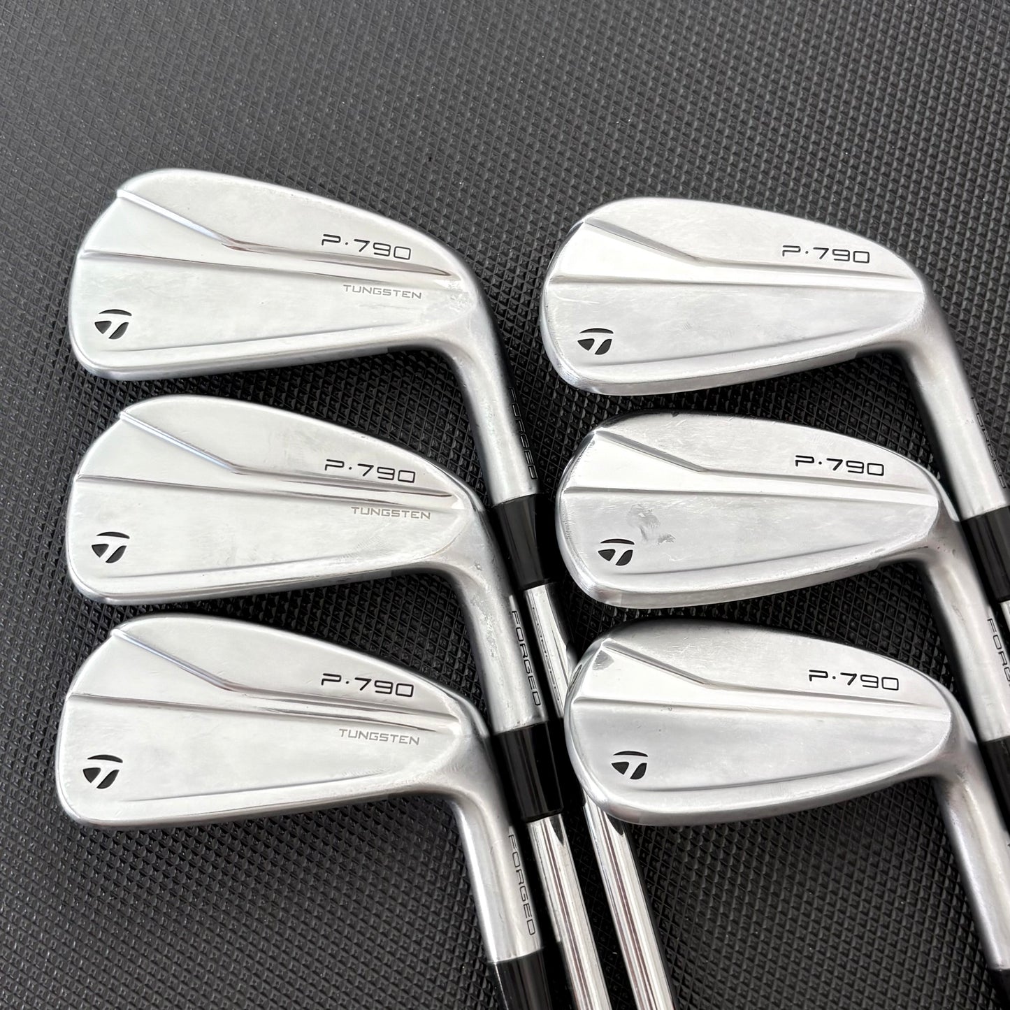 TAYLORMADE P790 2021 IRON SET