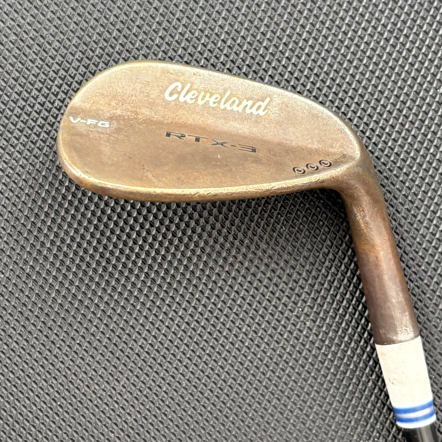 CLEVELAND RTX-3 TOUR RAW WEDGE (54 DEGREE)