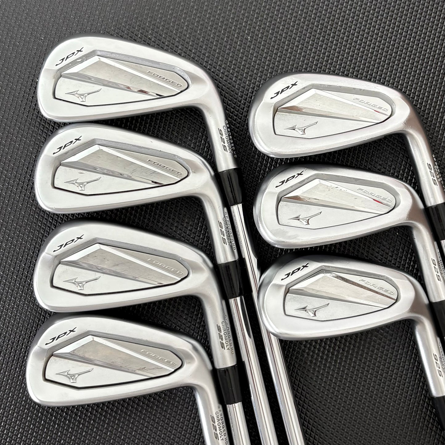 MIZUNO JPX 925 FORGED IRON SET