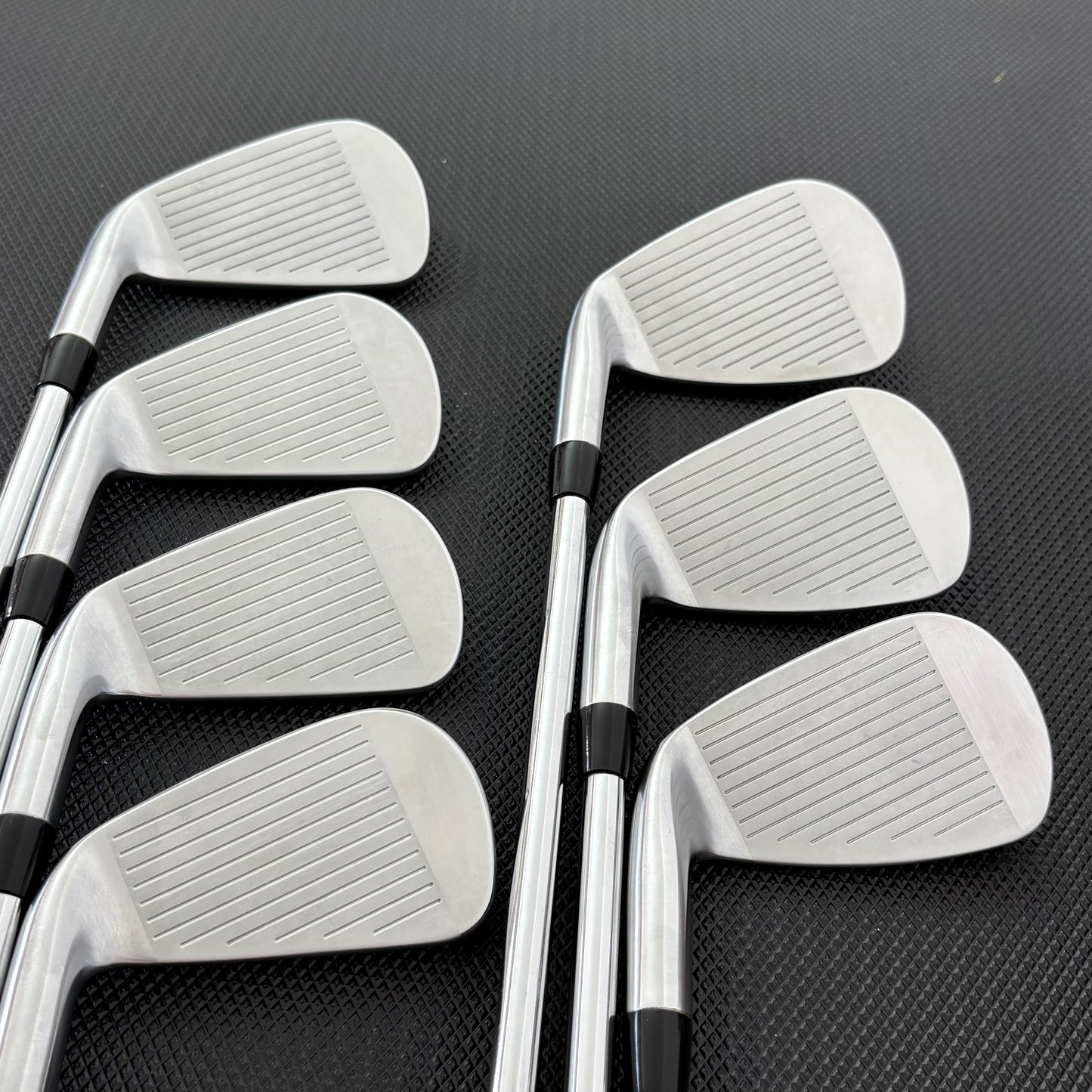 TITLEIST T200 2023 IRON SET