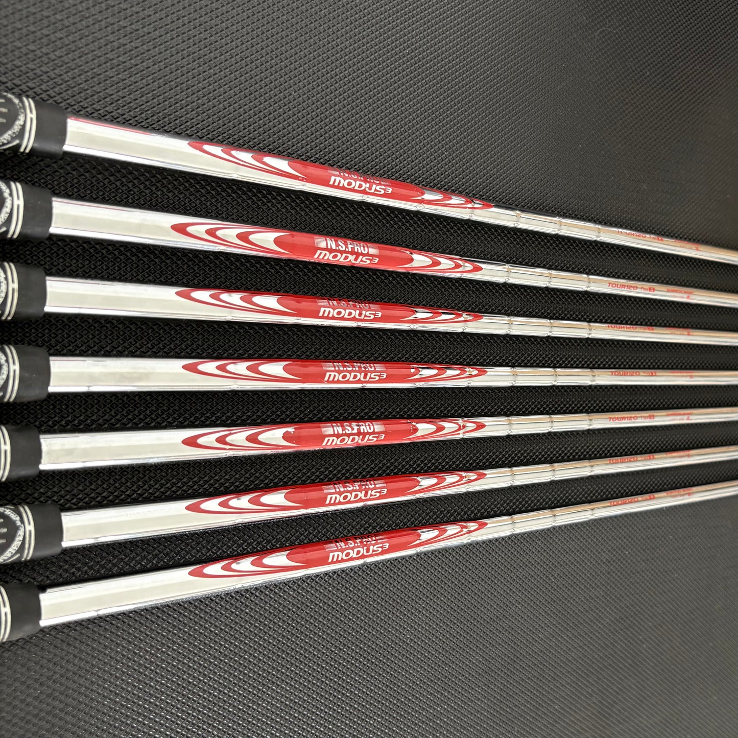 TITLEIST T100 2023 IRON SET