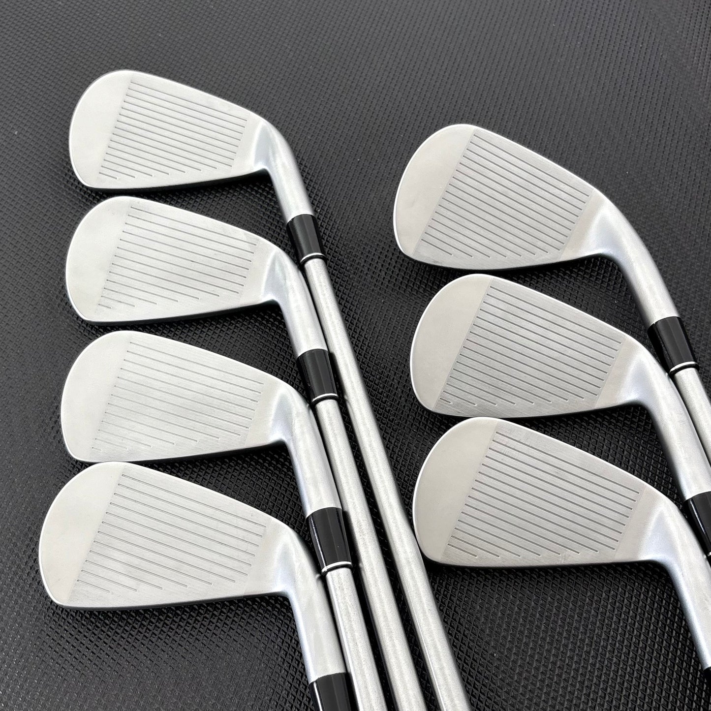 LH SRIXON ZXI4 IRON SET