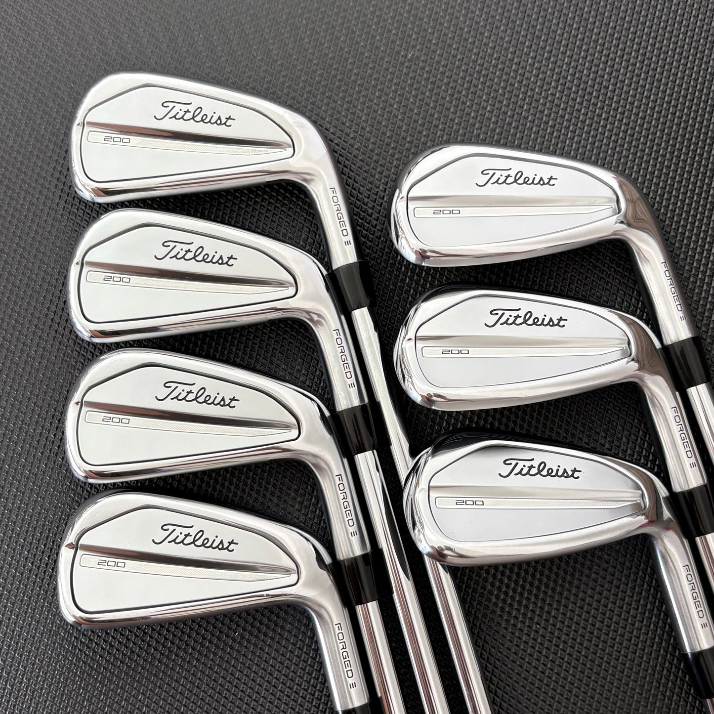 TITLEIST T200 2023 IRON SET