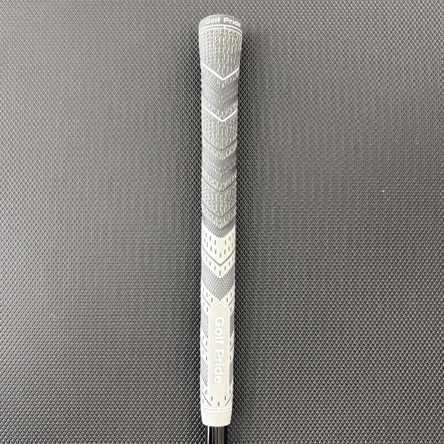 FUJIKURA VENTUS BLACK VELOCORE 5 X-STIFF DRIVER SHAFT + TAYLORMADE TIP (44")
