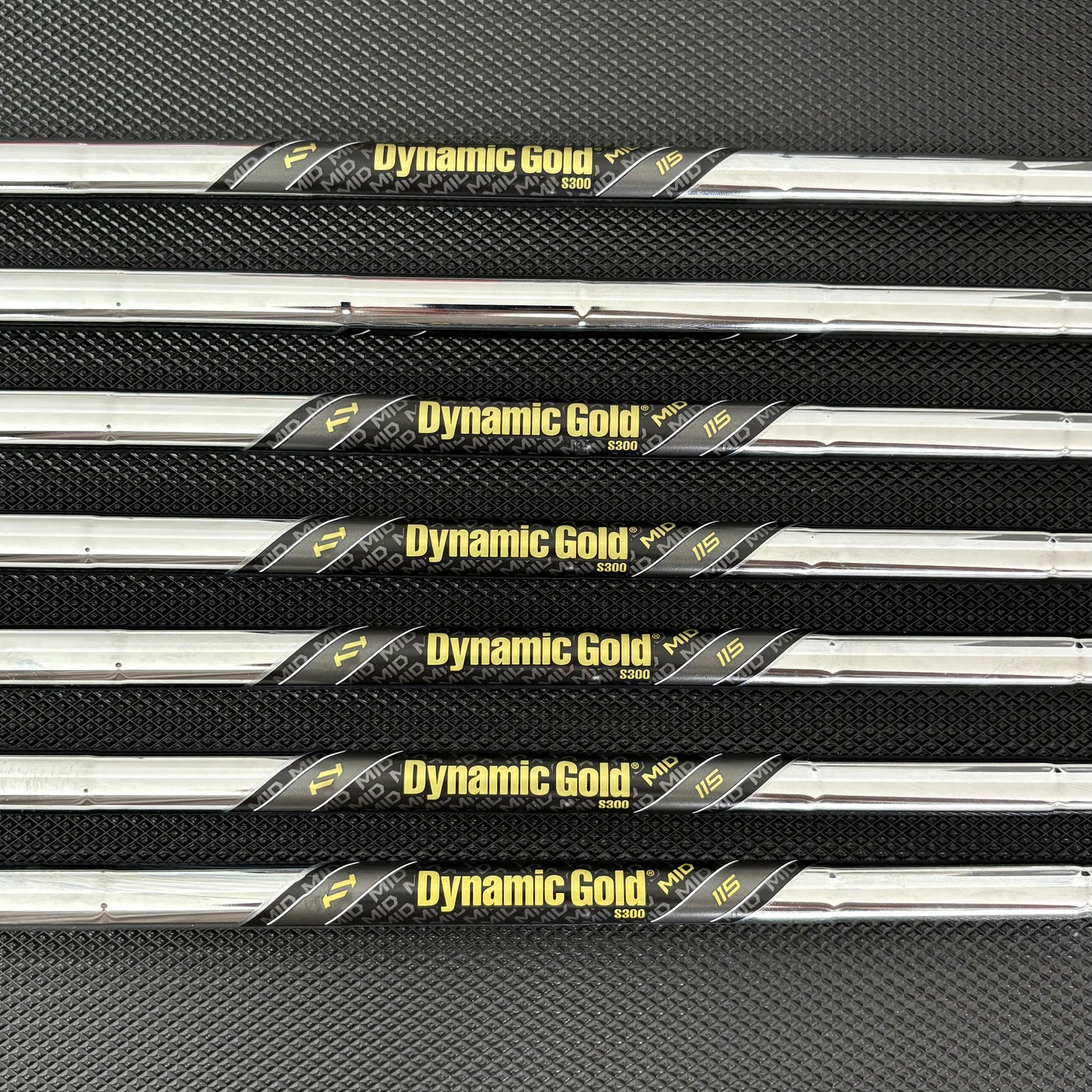 MIZUNO PRO 221 IRON SET