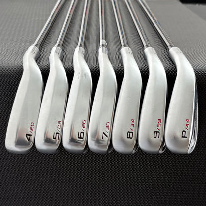 CLEVELAND LAUNCHER UHX IRON SET