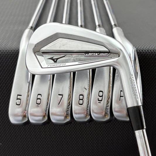 MIZUNO JPX 921 FORGED IRON SET
