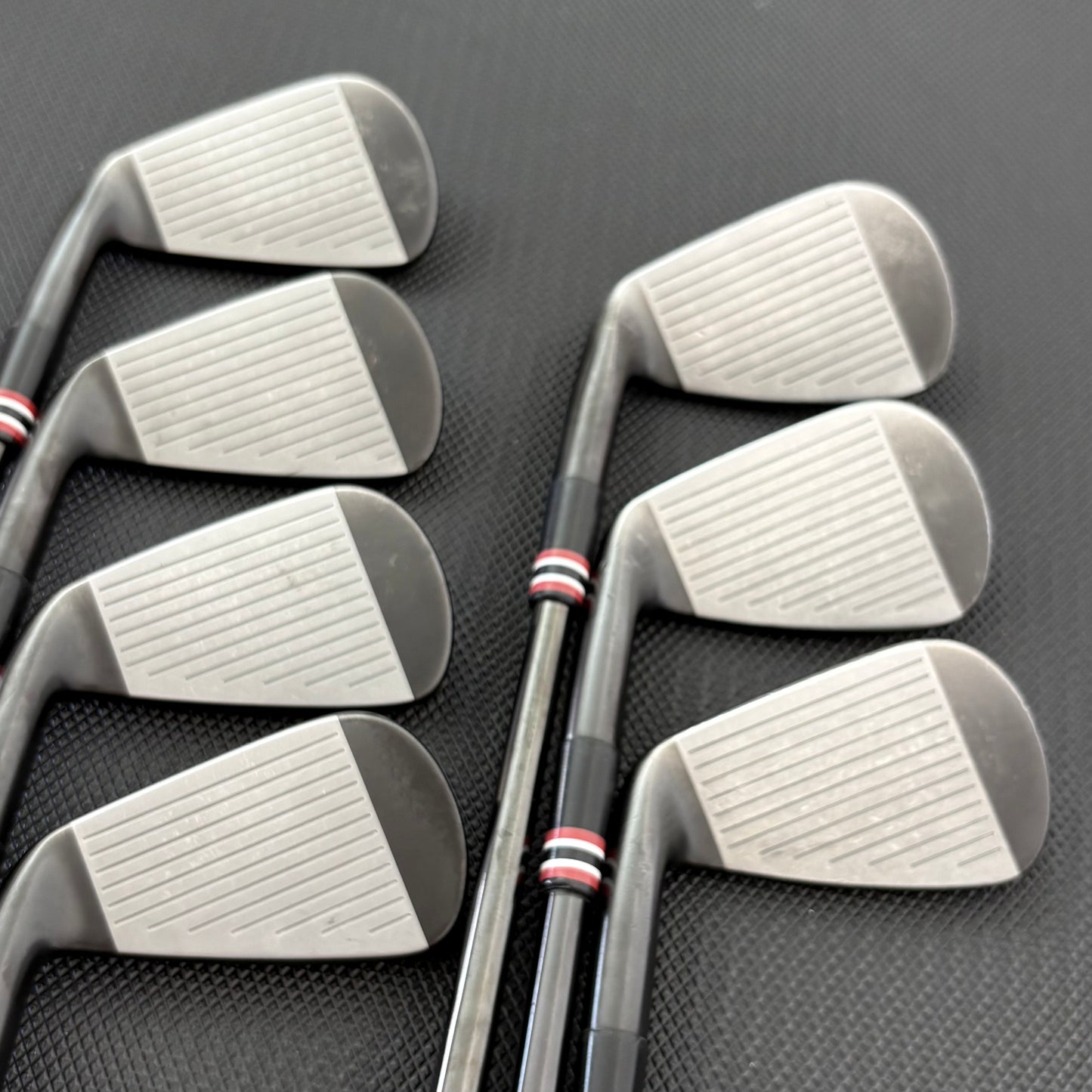 MIZUNO JPX 925 FORGED BLACK IRON SET