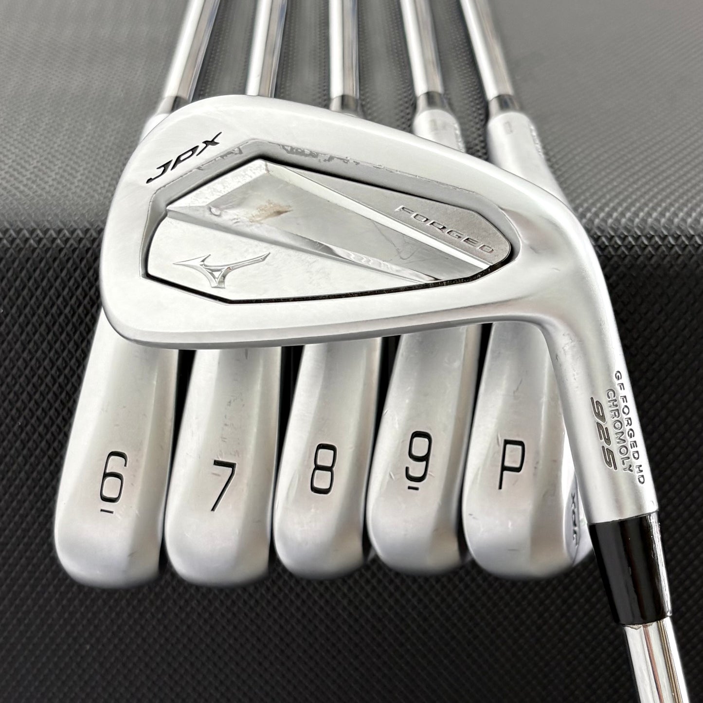 MIZUNO JPX 925 FORGED IRON SET