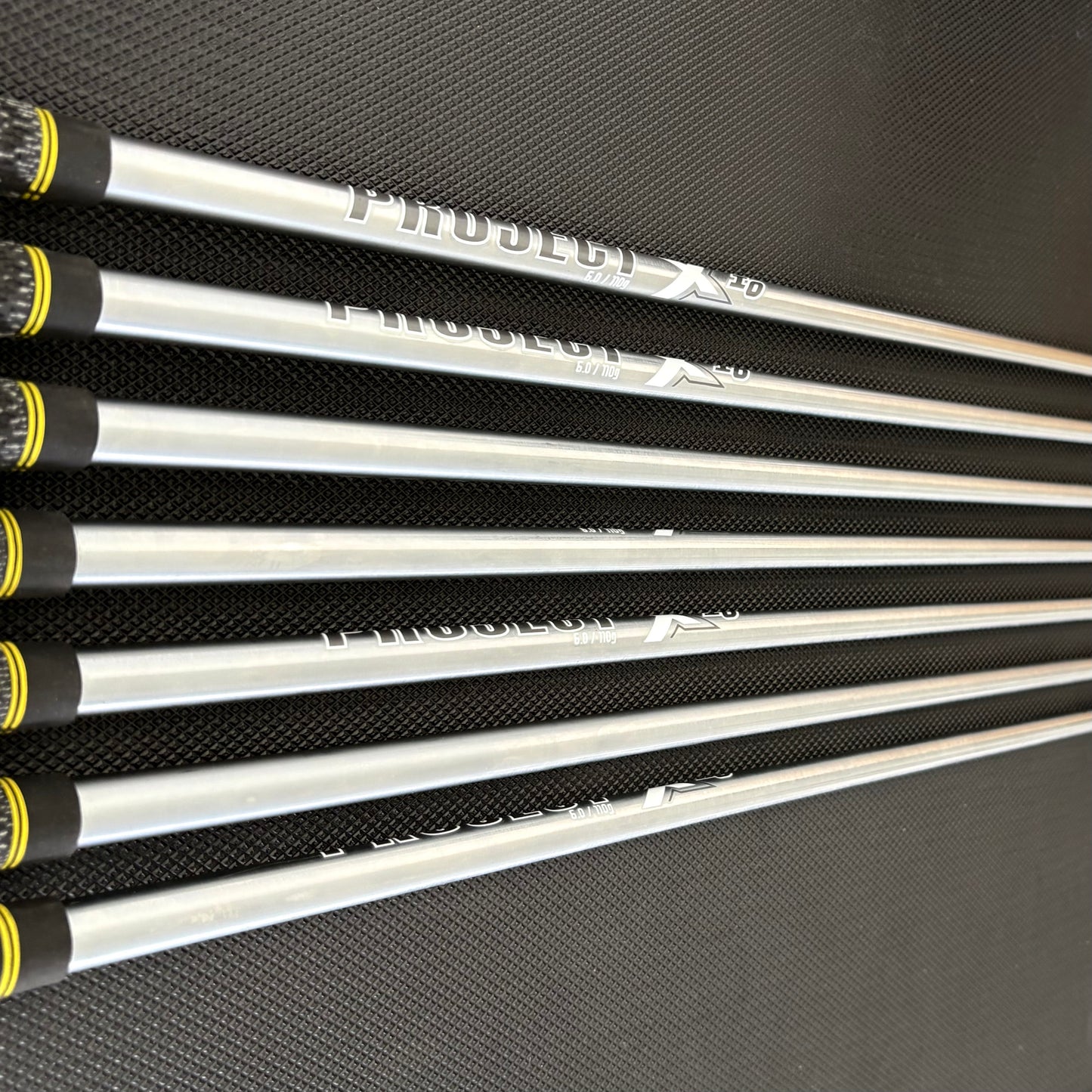 WILSON STAFF MODEL XB 2026 IRON SET