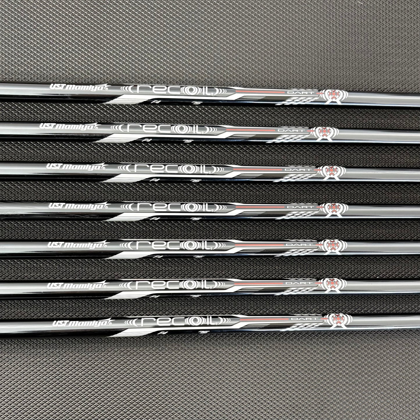 TAYLORMADE P770 BATTLE WORN IRON SET