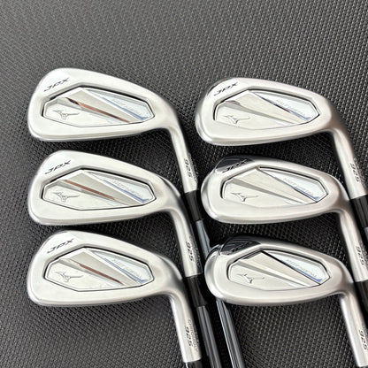 MIZUNO JPX 925 HOT METAL IRON SET