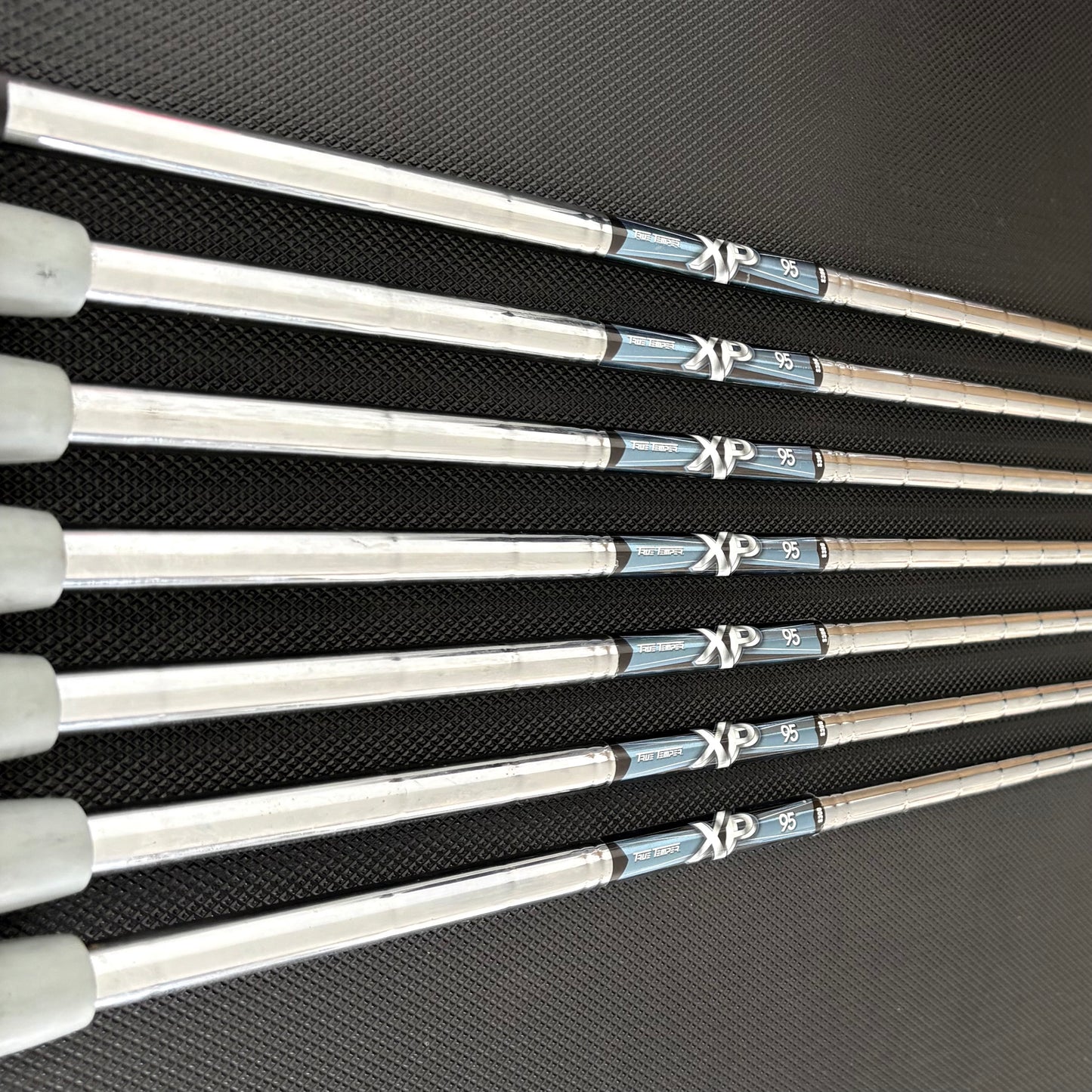 CALLAWAY STEELHEAD XR IRON SET