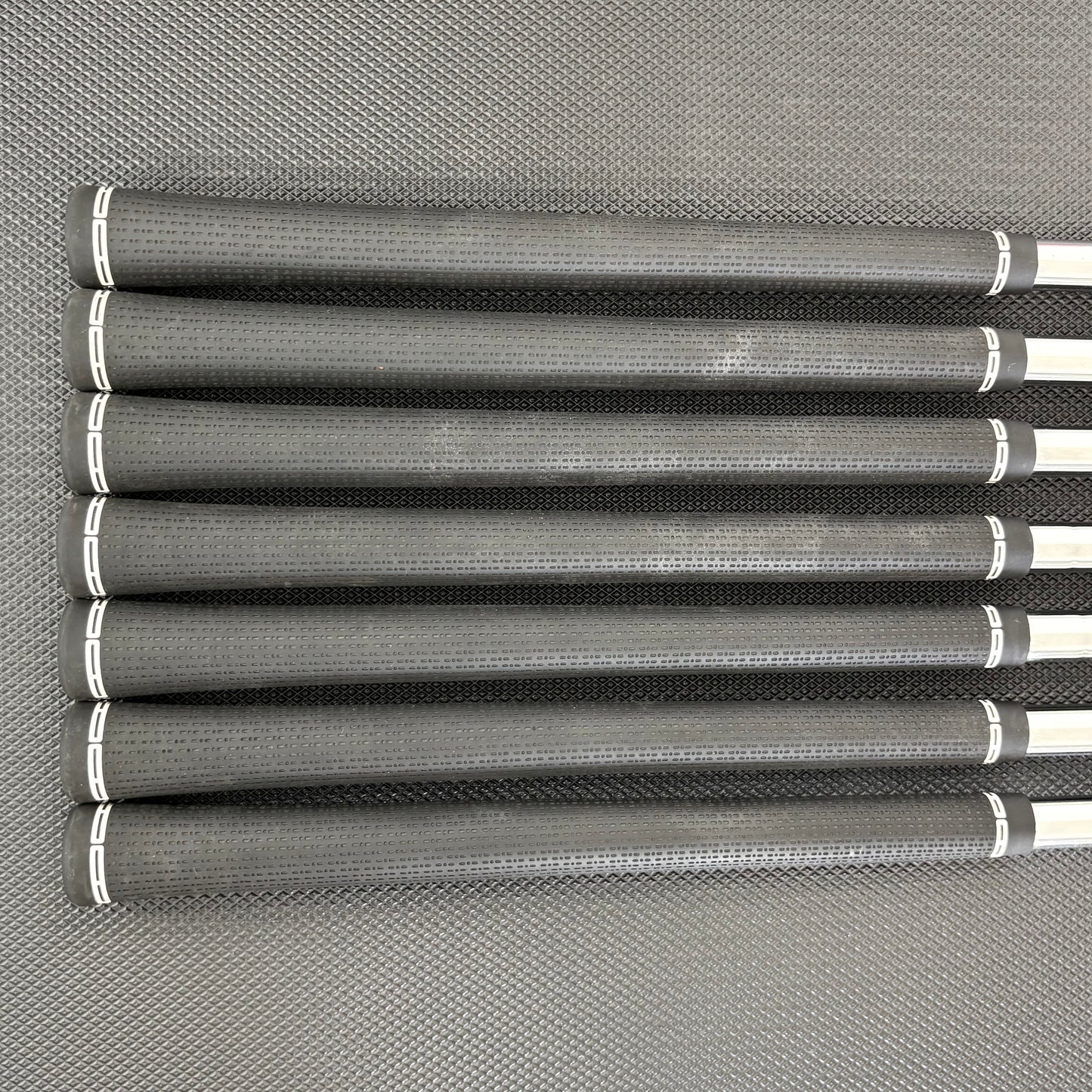 TITLEIST T350 2023 IRON SET