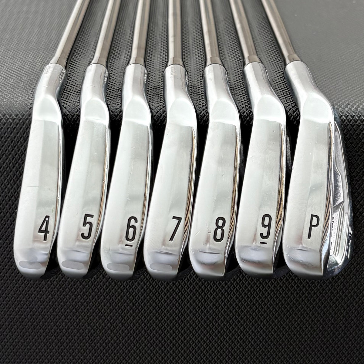 SRIXON ZXI7 IRON SET