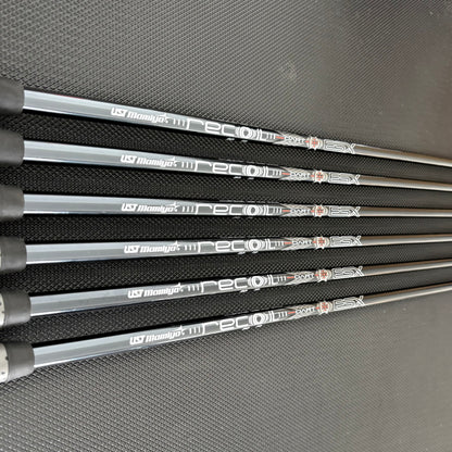 MIZUNO JPX 925 HOT METAL IRON SET