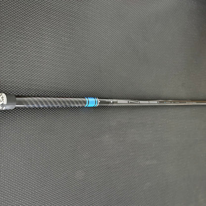 TAYLORMADE QI35 DRIVER (10.5 DEGREE) + HEADCOVER