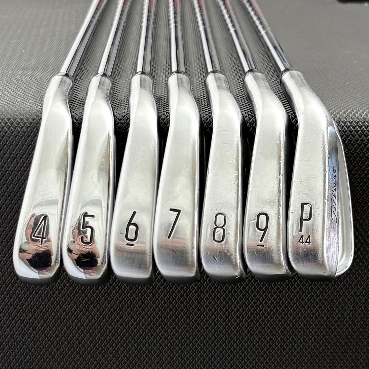 TITLEIST T200/T150 2023 COMBO IRON SET