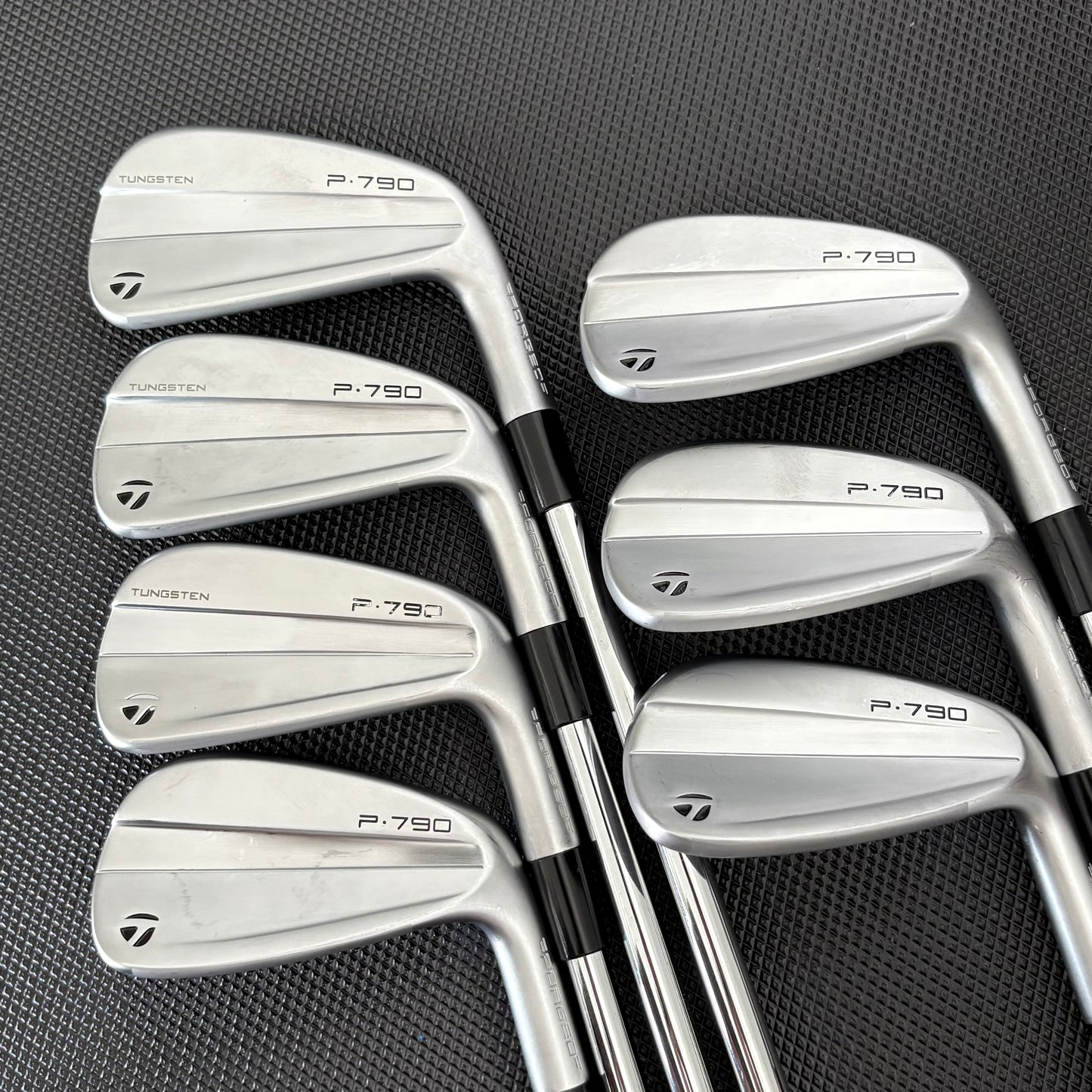 TAYLORMADE P790 2023 IRON SET