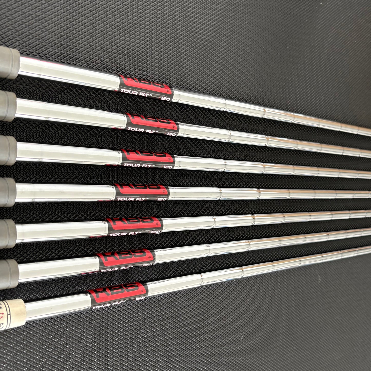 TAYLORMADE P7MC LIMITED EDITION RAW IRON SET