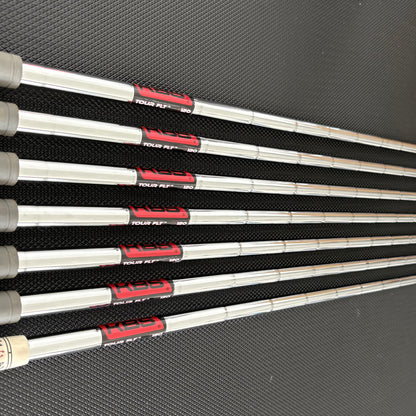 TAYLORMADE P7MC LIMITED EDITION RAW IRON SET