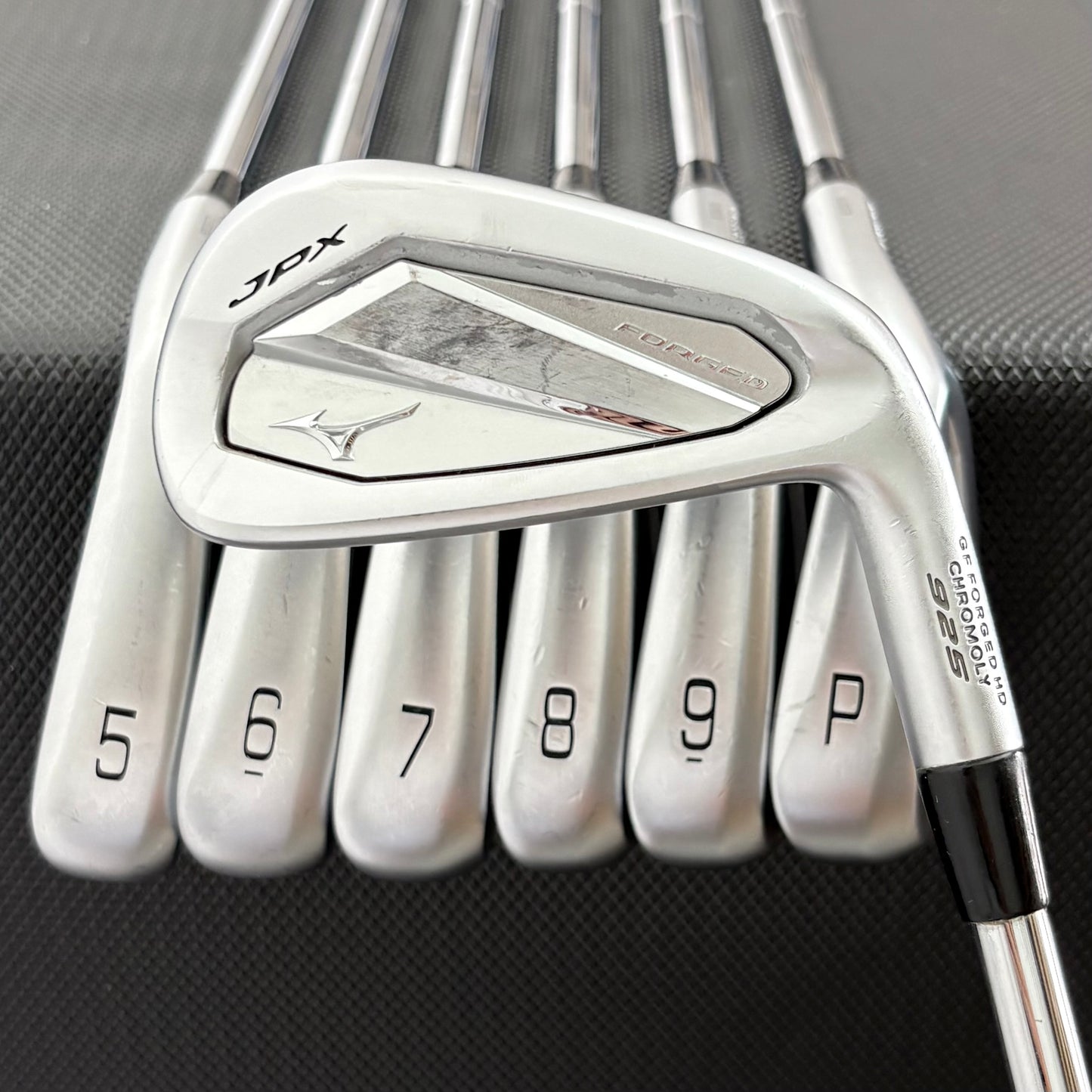 MIZUNO JPX 925 FORGED IRON SET