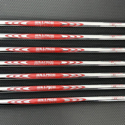 WILSON STAFF MODEL CB/BLADE COMBO IRON SET