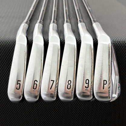 SRIXON ZX7 IRON SET