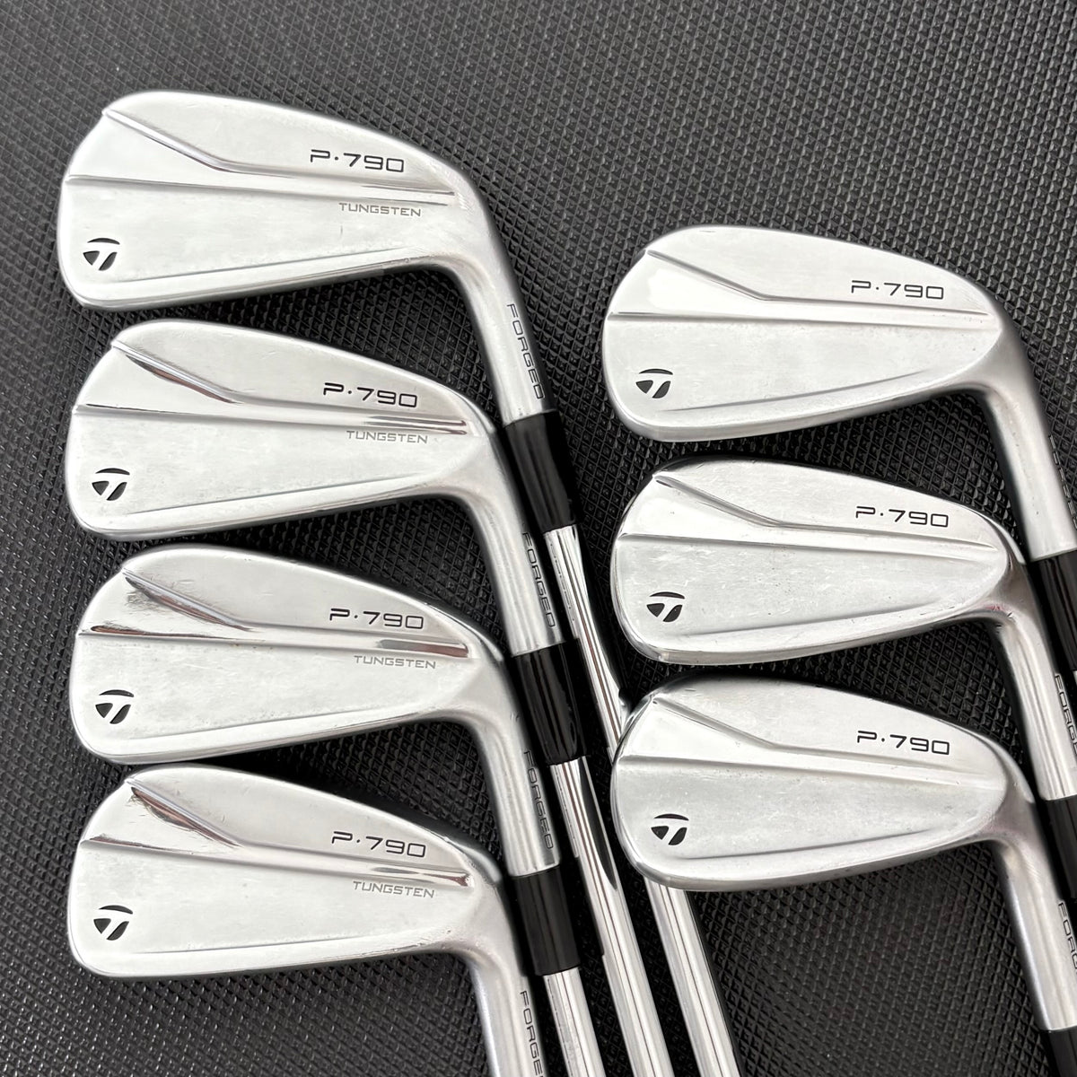 TAYLORMADE P790 2021 IRON SET