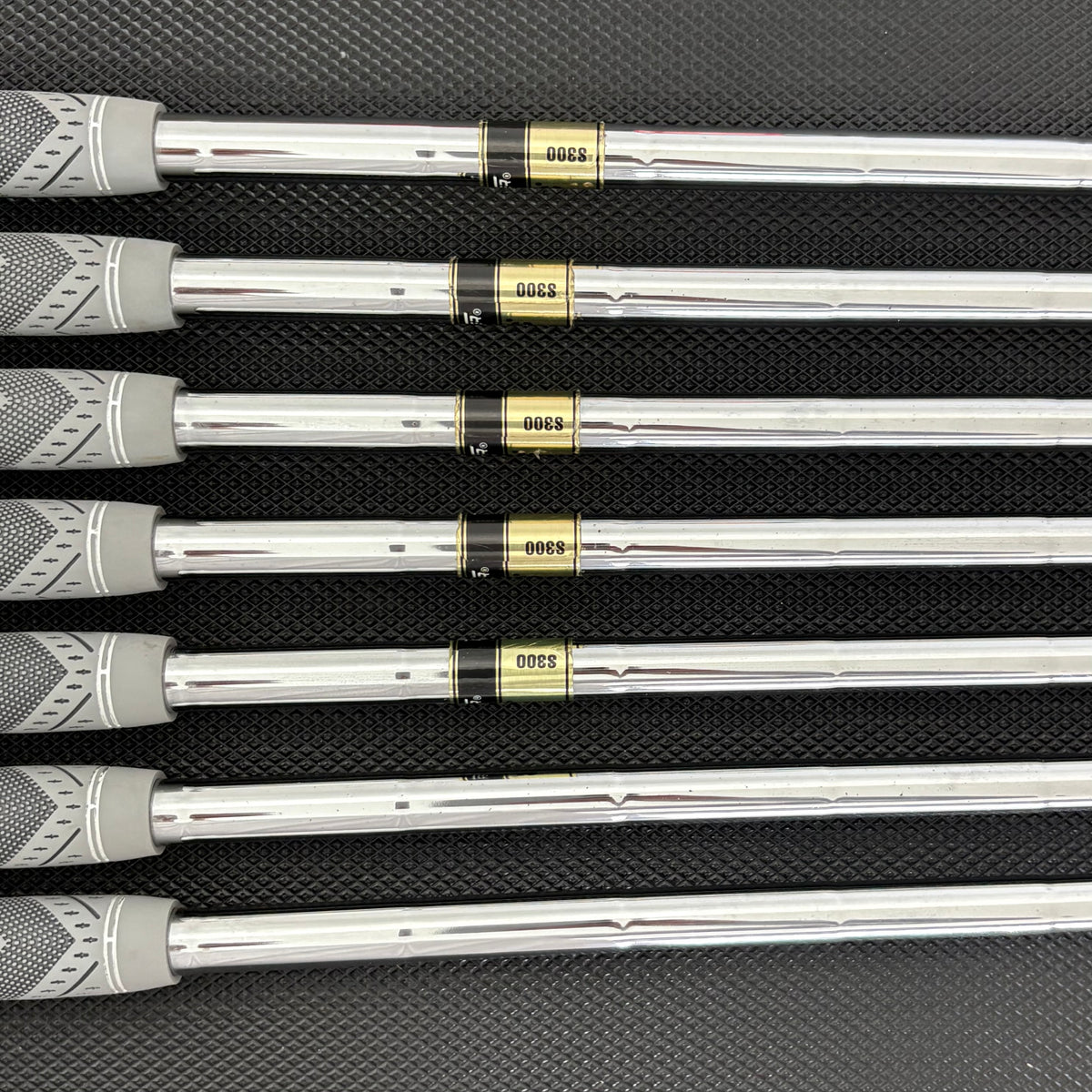 NIKE VR SPLIT CAVITY IRON SET