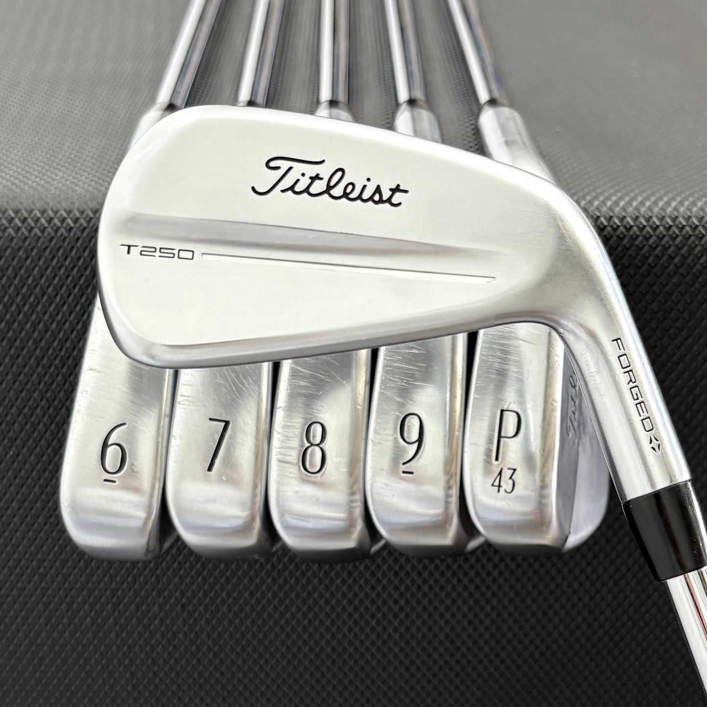 TITLEIST T250 2025 IRON SET