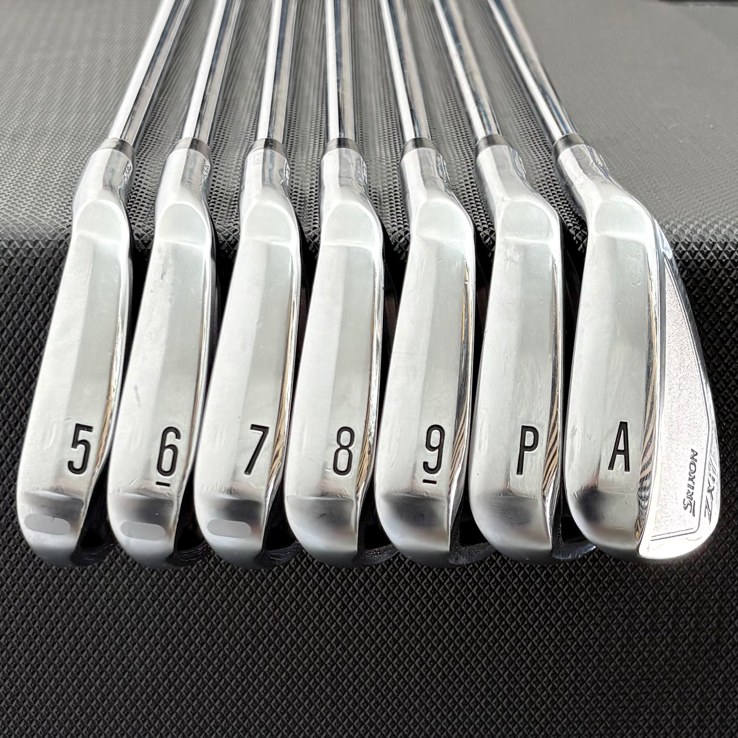 SRIXON ZXI7 IRON SET