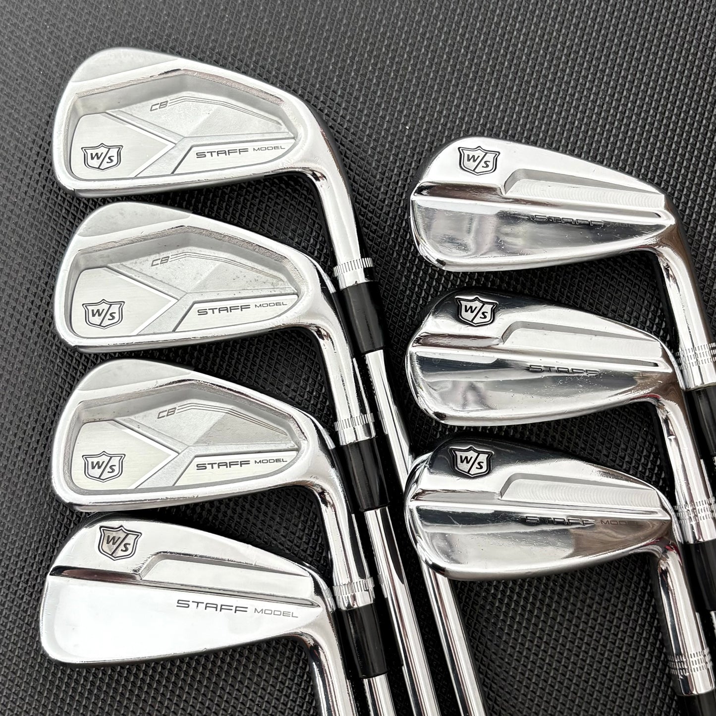 WILSON STAFF MODEL CB/BLADE COMBO IRON SET