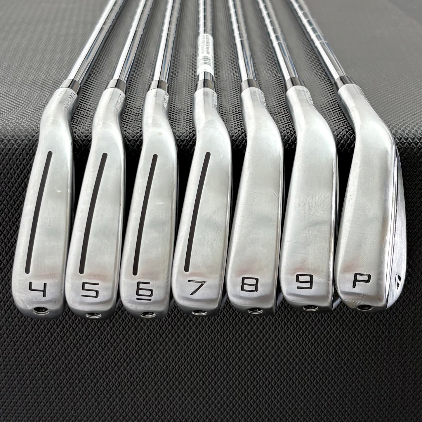 TAYLORMADE P790 2025 IRON SET