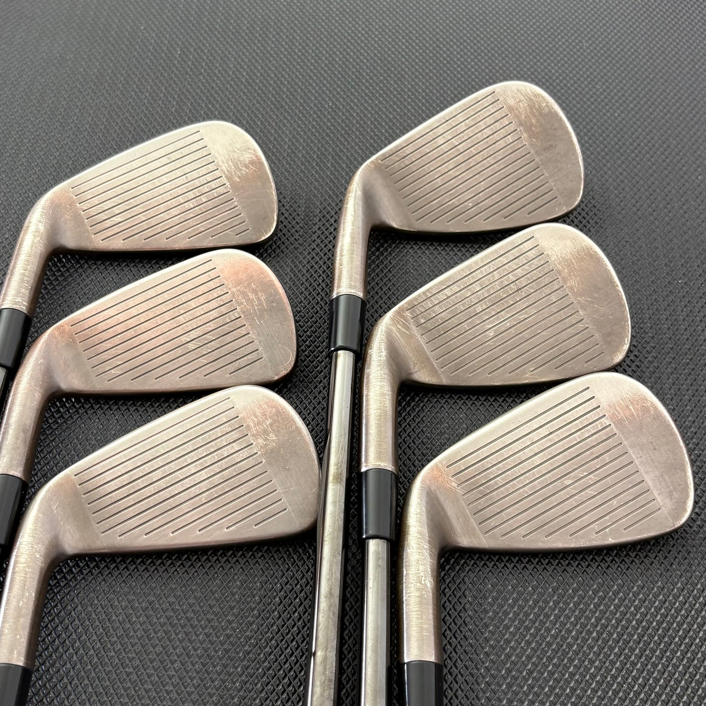 TAYLORMADE P790 AGED COPPER IRON SET