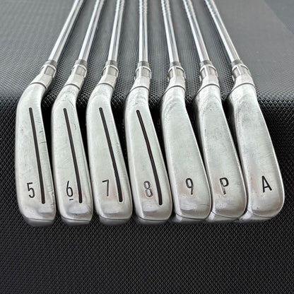 LH TAYLORMADE SIM2 MAX IRON SET