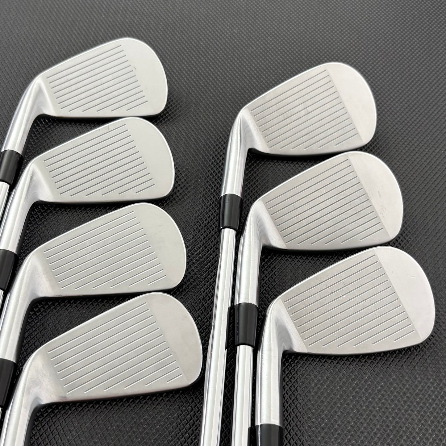 TITLEIST 620 CB IRON SET