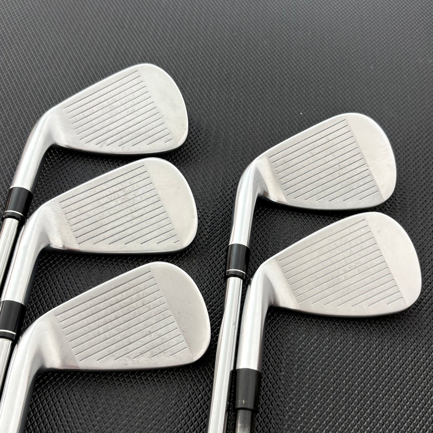 CALLAWAY APEX 2019 IRON SET