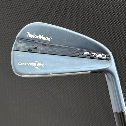 TAYLORMADE P790 RED BULL 4 IRON
