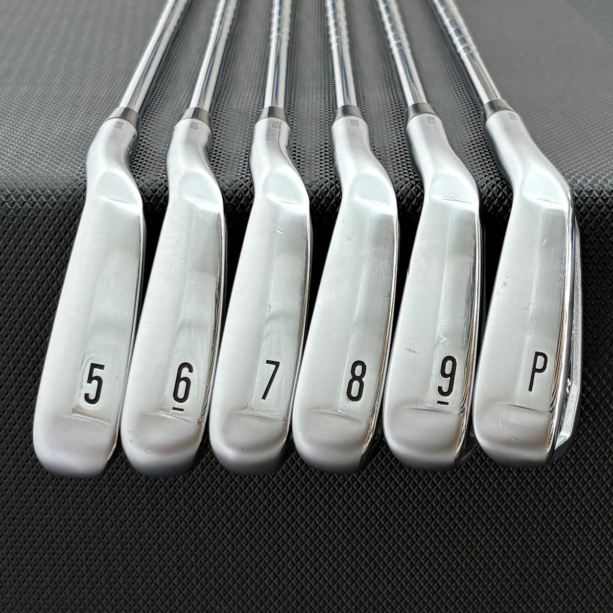 SRIXON ZXIR IRON SET