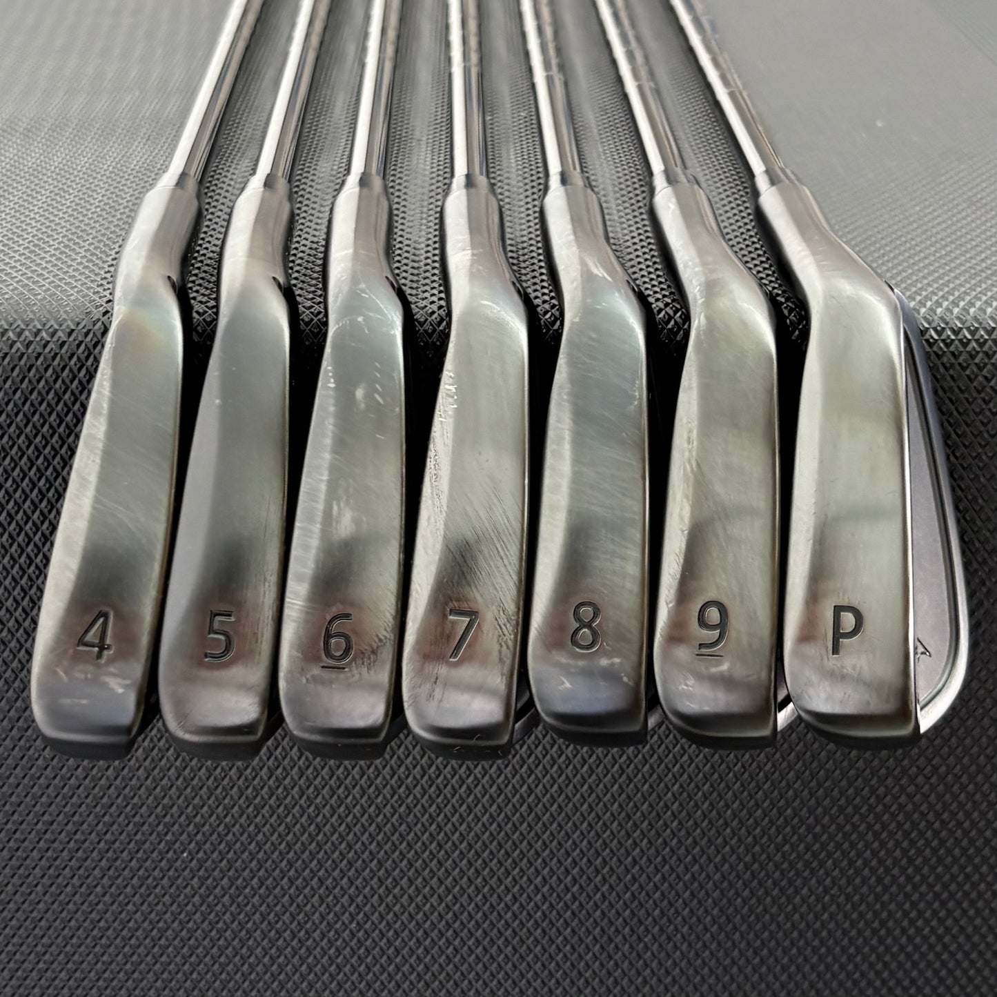 TAKOMO IRON 301 CB GIFT OF DARKNESS IRON SET