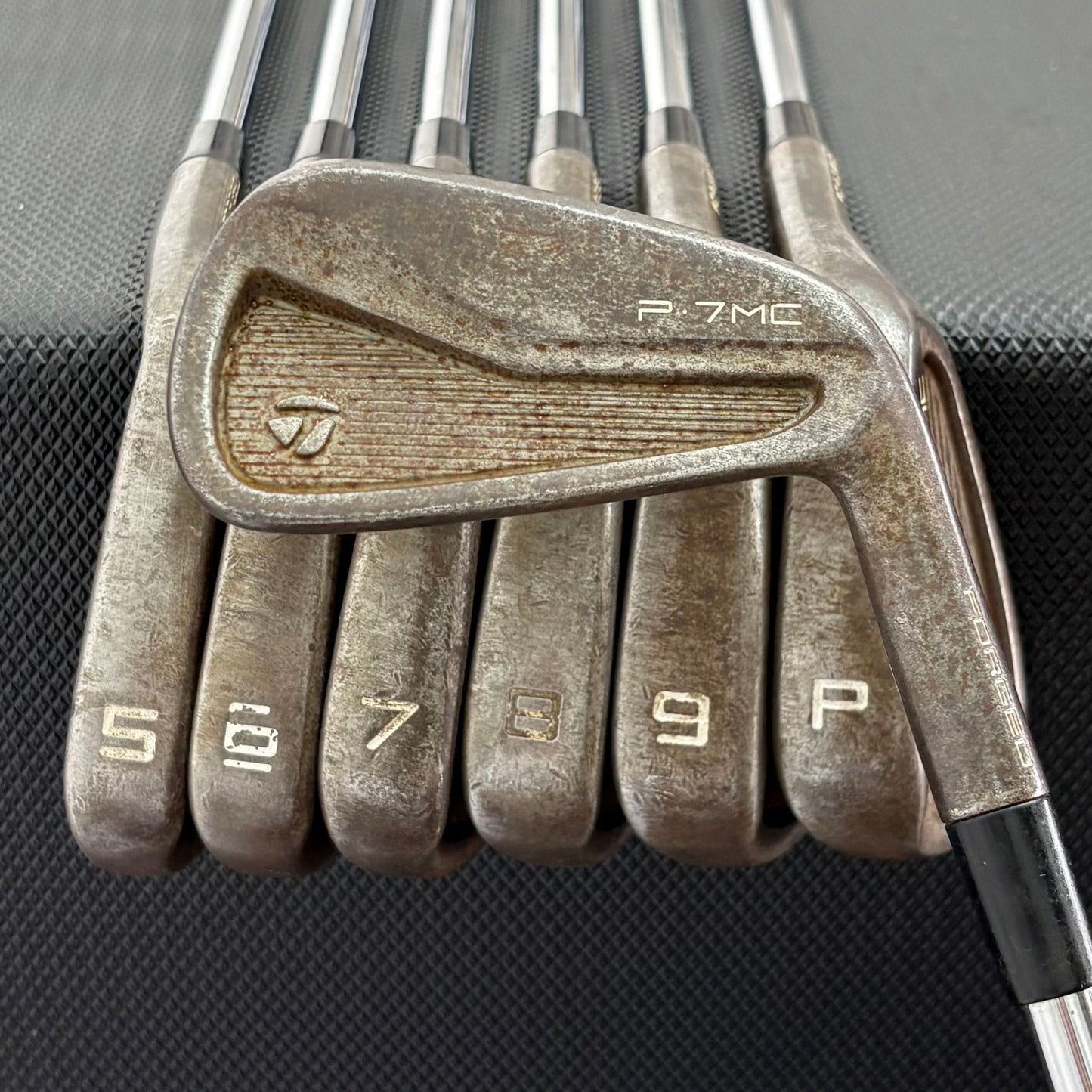 TAYLORMADE P7MC LIMITED EDITION RAW IRON SET