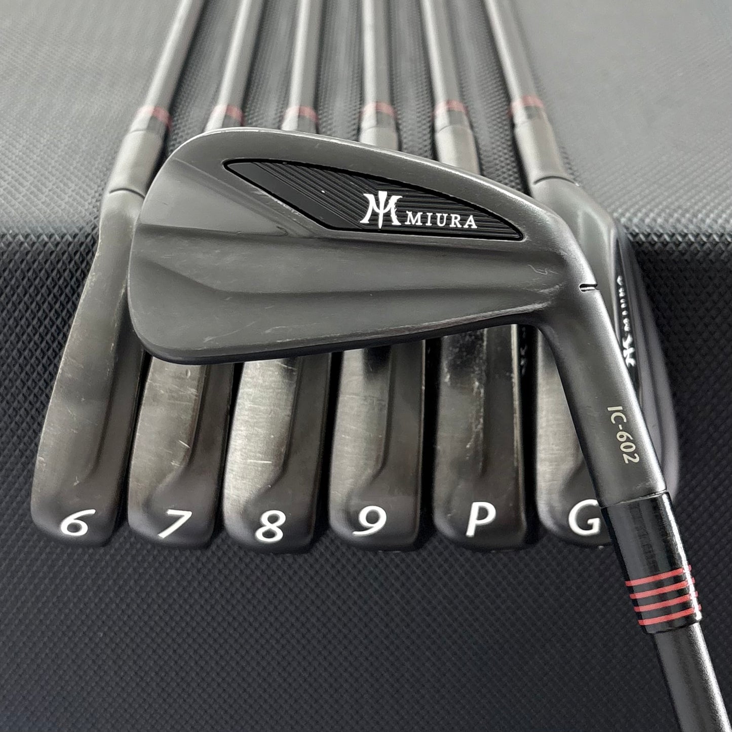 MIURA IC-602 BLACK IP IRON SET