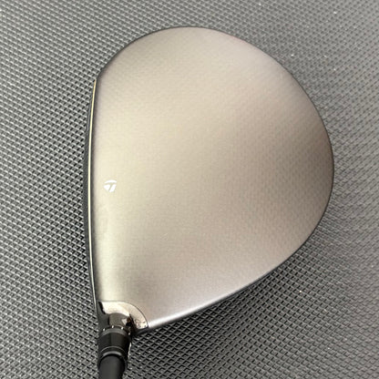 TAYLORMADE QI4D LS DRIVER (9 DEGREE) + HEADCOVER