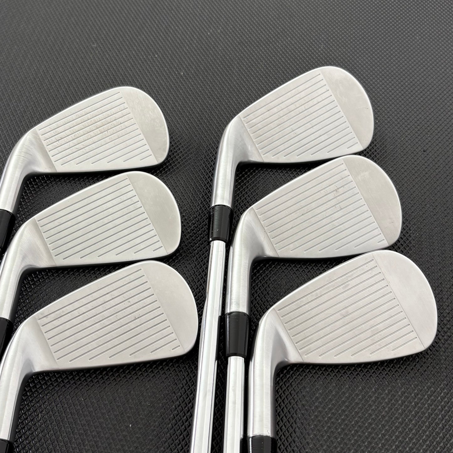 TITLEIST T250/T150 2025 COMBO IRON SET