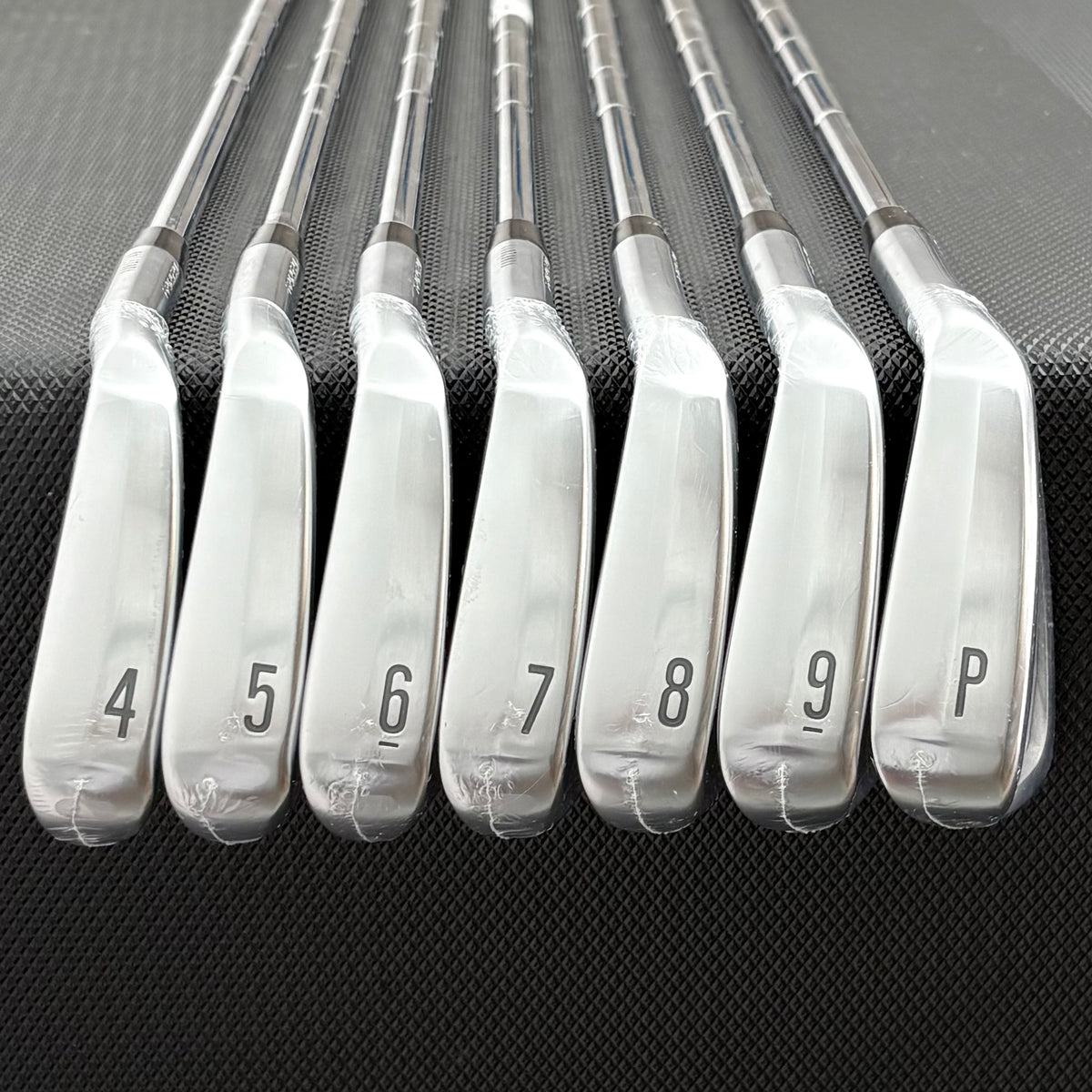 NEW SRIXON ZXI5 2027 IRON SET