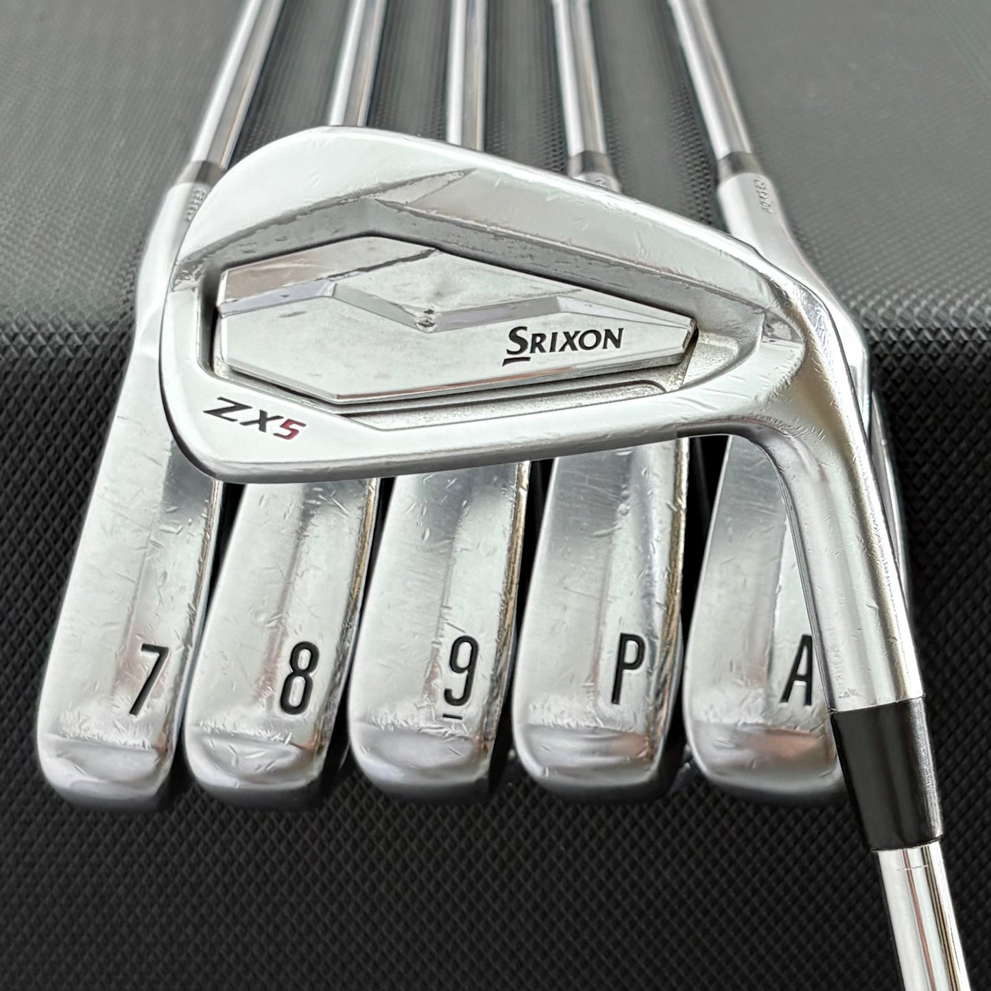 SRIXON ZX5 IRON SET
