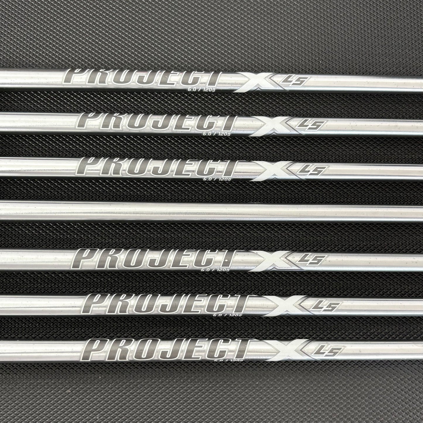 TAYLORMADE QI IRON SET