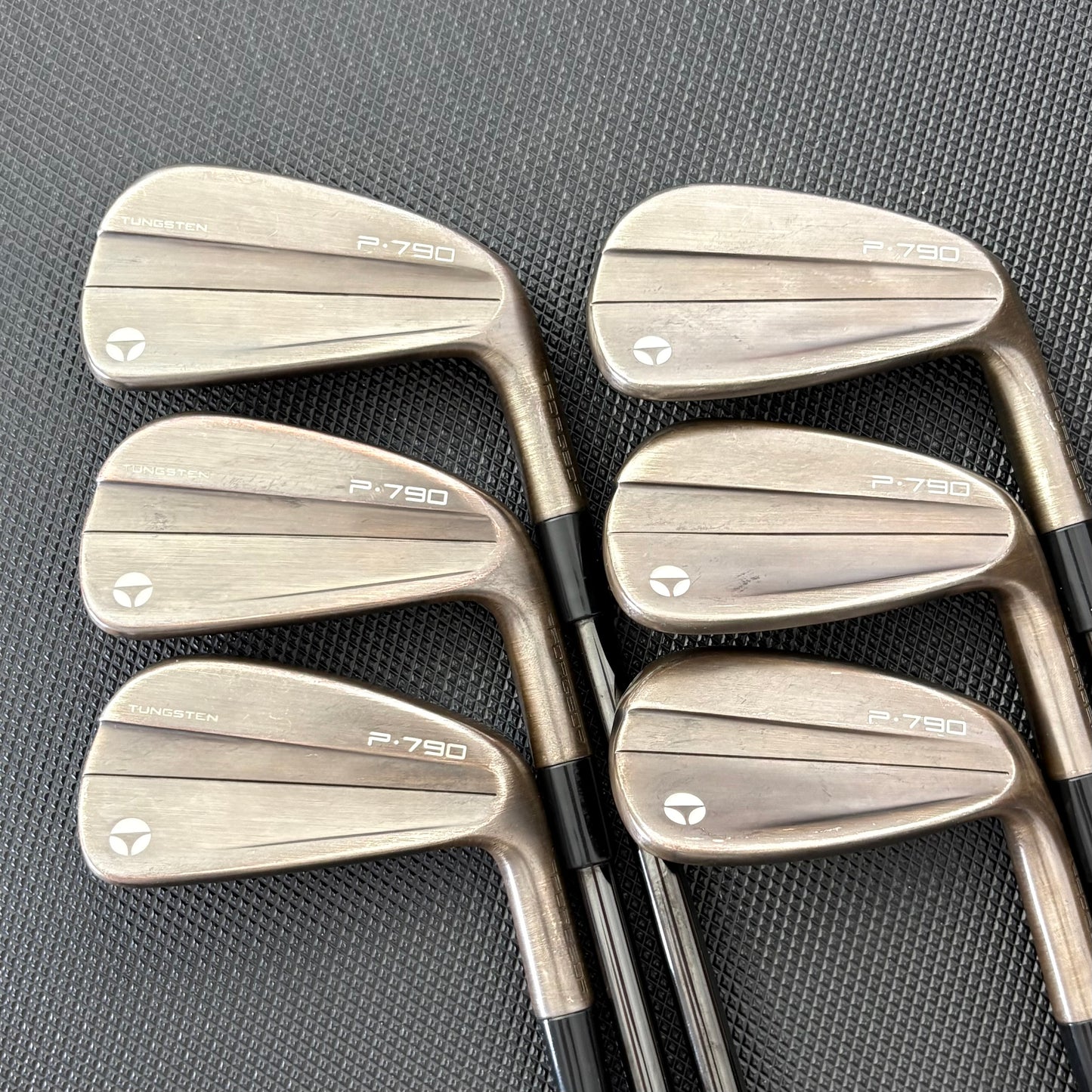 TAYLORMADE P790 AGED COPPER IRON SET